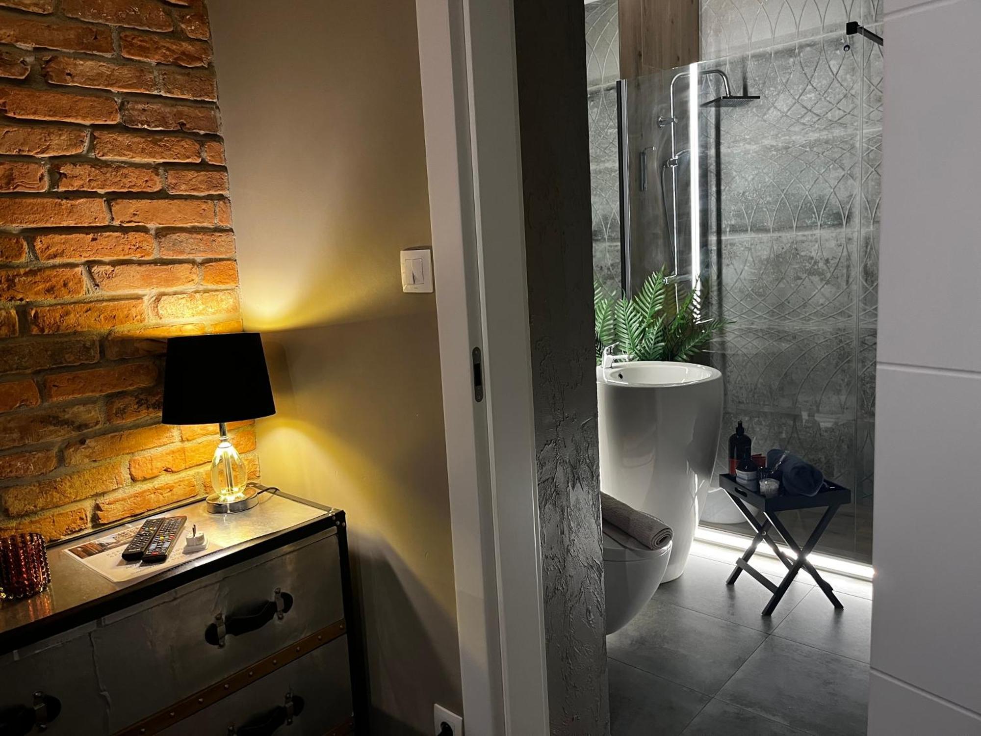 Jacuzzi Rakowicka Top Apartments คราคูฟ ภายนอก รูปภาพ