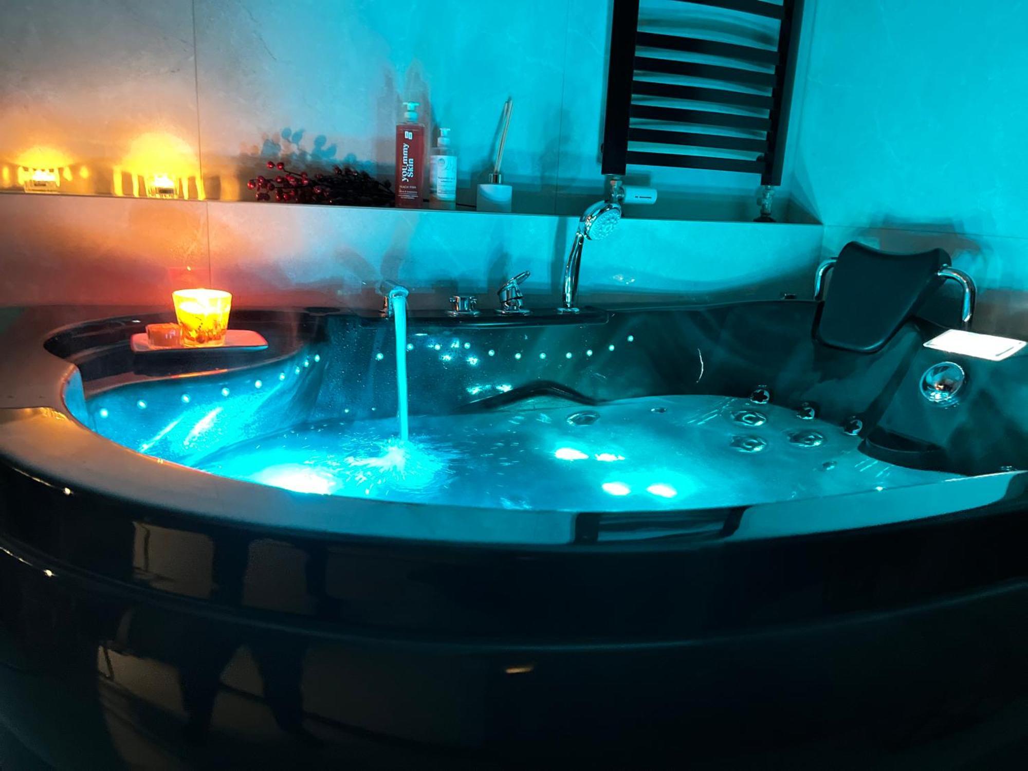 Jacuzzi Rakowicka Top Apartments คราคูฟ ภายนอก รูปภาพ