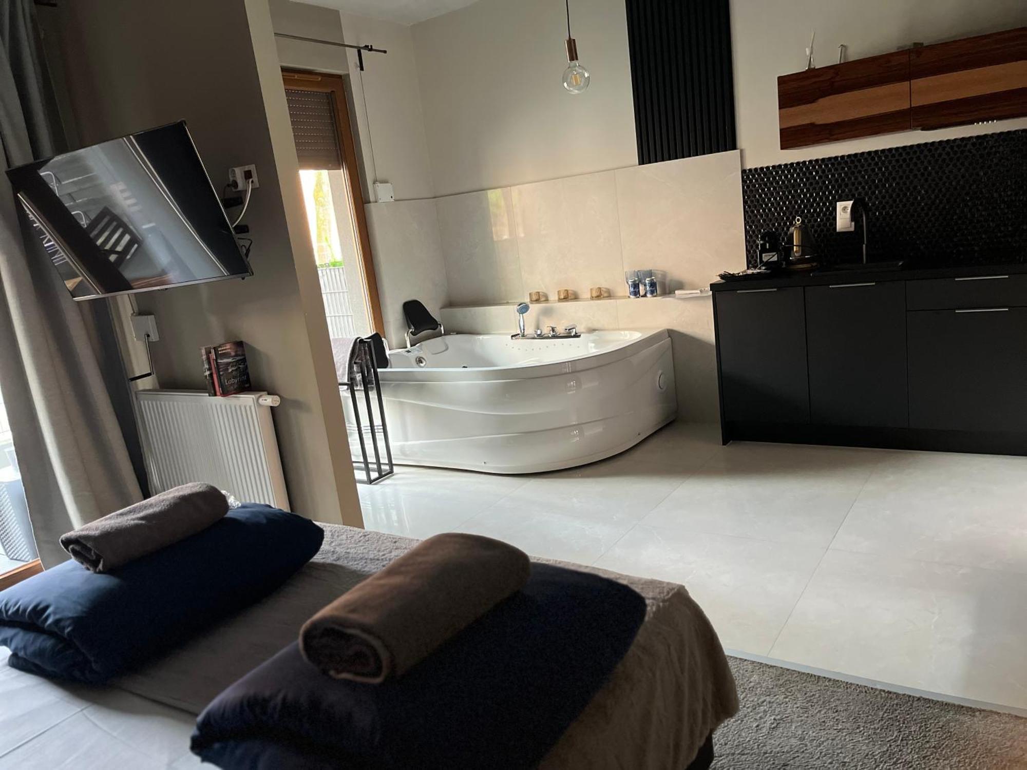 Jacuzzi Rakowicka Top Apartments คราคูฟ ภายนอก รูปภาพ